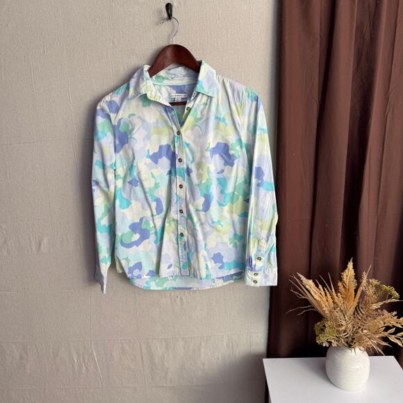 Isaac Mizrahi Live Blouse Size 6 Blue Button Up Abstract Watercolor Print Top - Picture 1 of 11
